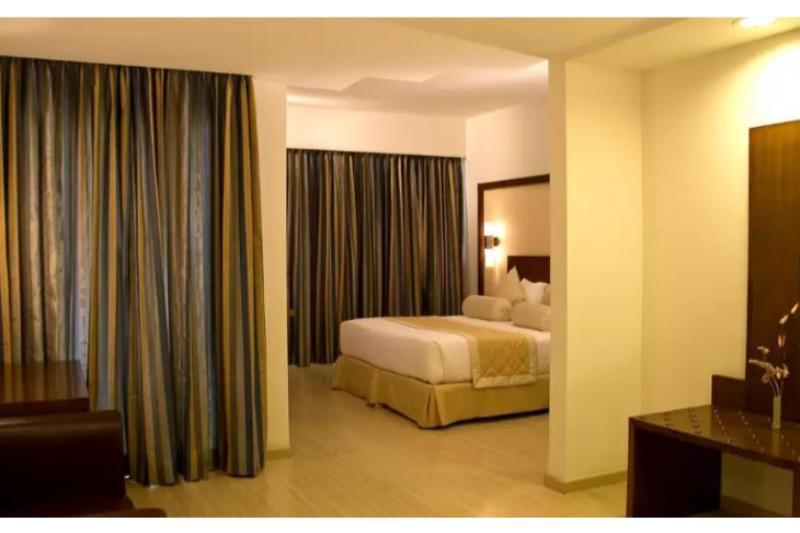 Evoma Hotel Bangalore Exterior foto
